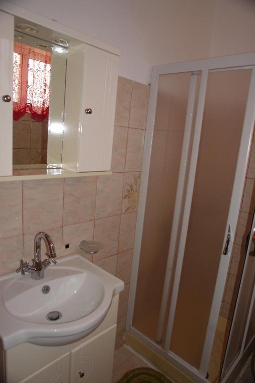 Nefeli Guest house